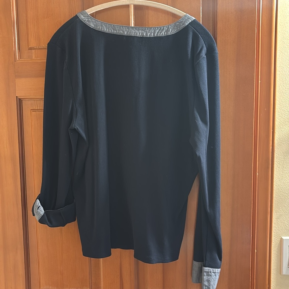 Tommy Hilfiger mixed media, roll-tab top - Picture 12 of 13